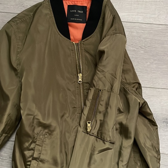 Bomber jacket - Picture 2 of 3